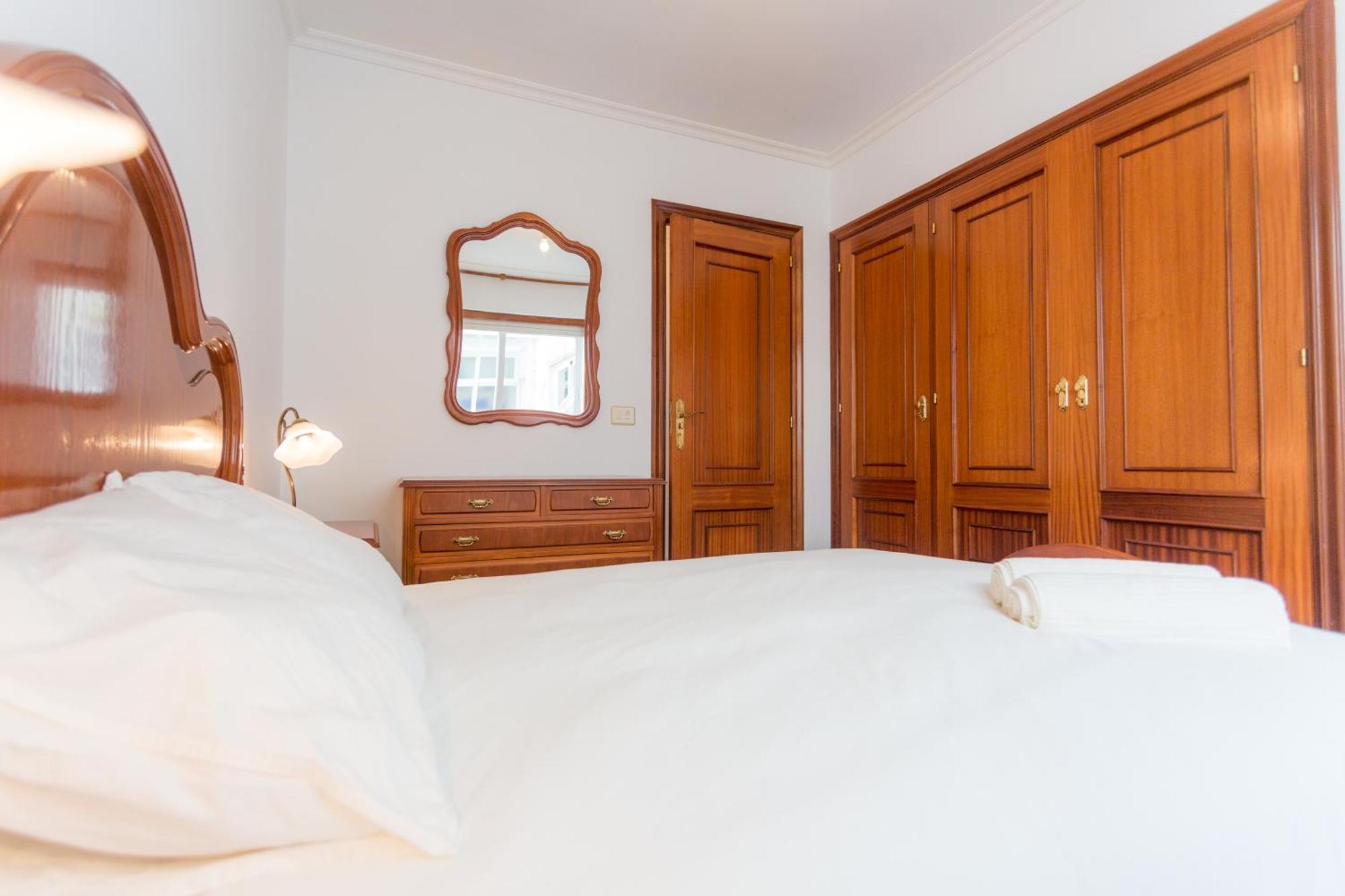 Disfruta De Melide En Este Amplio Apartamento Exteriér fotografie
