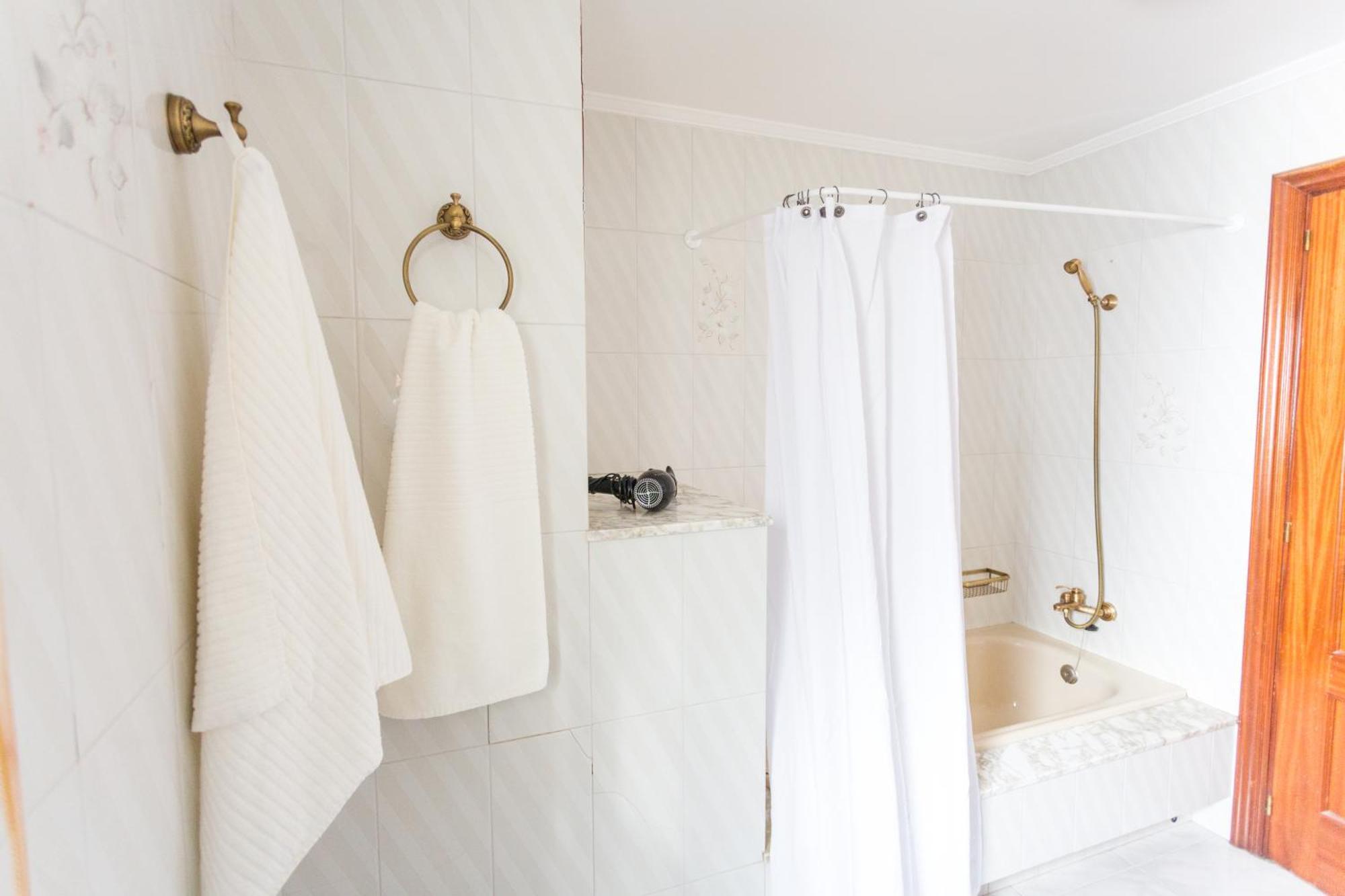 Disfruta De Melide En Este Amplio Apartamento Exteriér fotografie